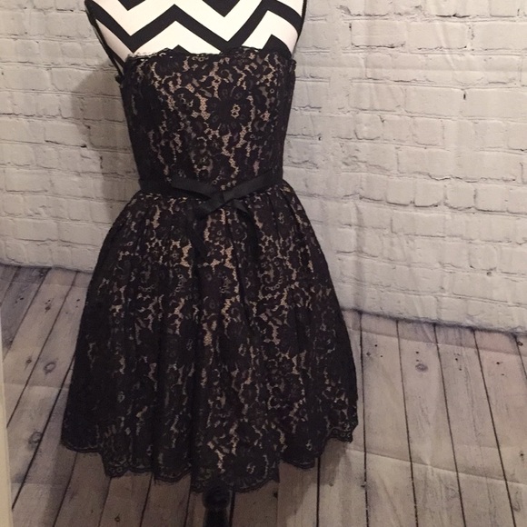 Neiman Marcus Formal Dress - Picture 10 of 10